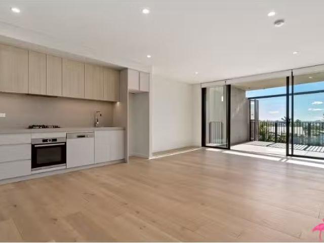 Just in! 2 BR 205/416 Kingsway, Caringbah Apartment for rent.