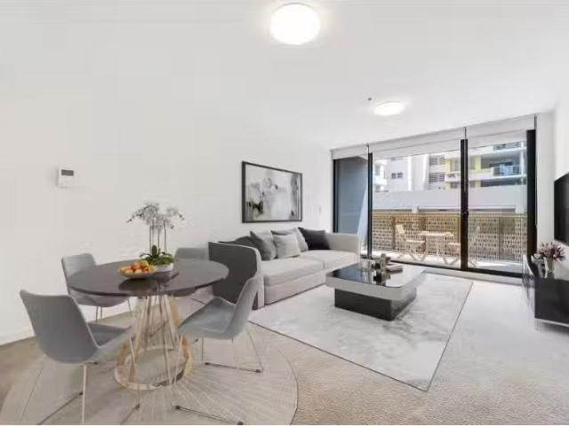 Deal! 2 BR 209/23 31 Treacy Street, Hurstville Apartment for r.