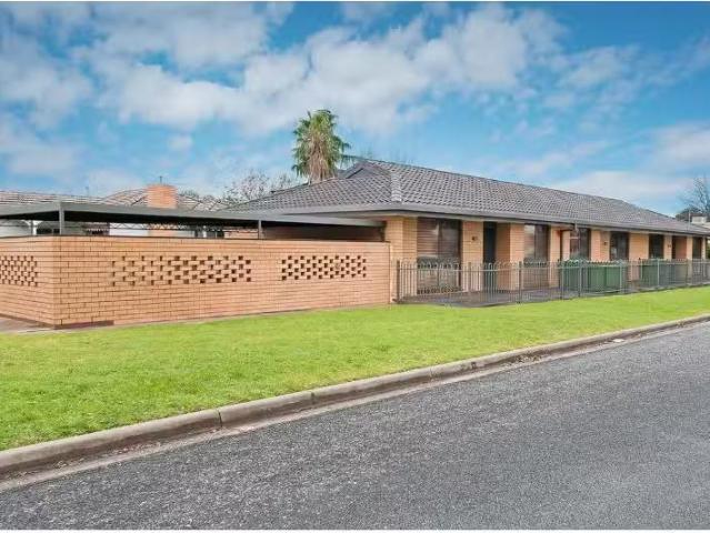 Nice 2 BR 2/153 Boronia Street, NORTH ALBURY Apartment for ren.