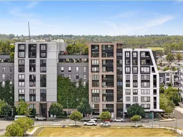 Nice 2 BR 217/26A Lord Sheffield Circuit, Penrith Apartment fo.