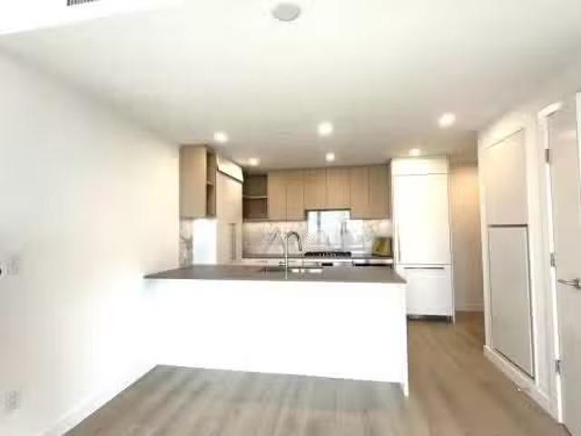 For Rent! 2 BR 2210 6468 Willingdon Avenue, Burnaby, BC, V5H 0.