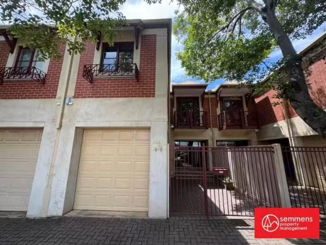 Charming 2 BR 2/2 Eastry Street, NORWOOD Townhouse for rent L.