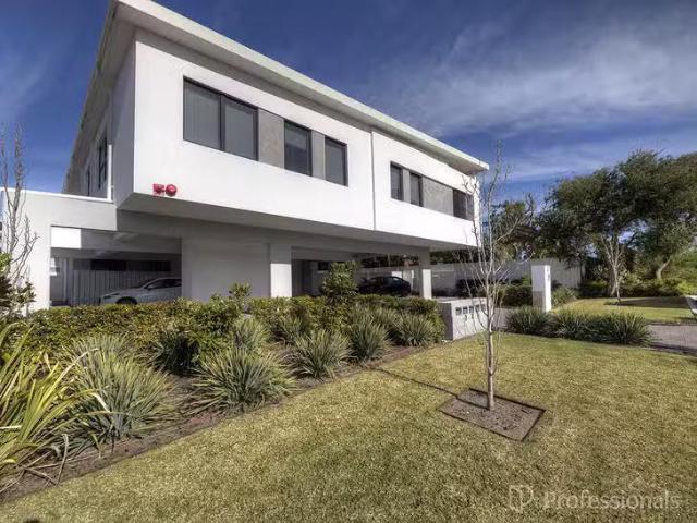 Just in! 2 BR 2/3 Bootie Place, Hillarys, WA 6025