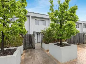 Gungahlin, Yass Valley, Victoria - Balcony