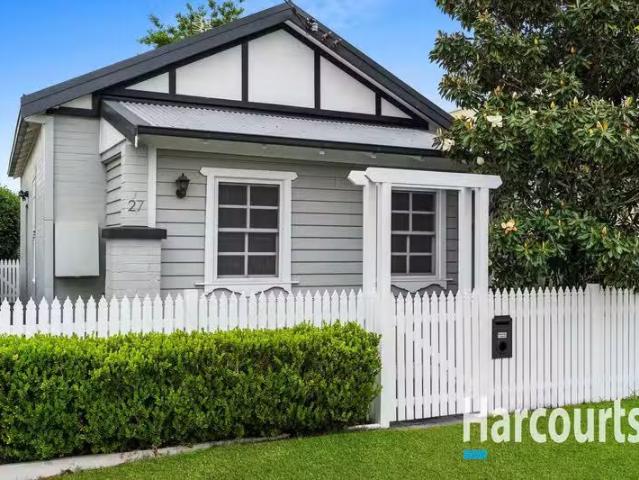 Unique 2 BR 27 Holt Street, Mayfield East, NSW 2304 House fo.