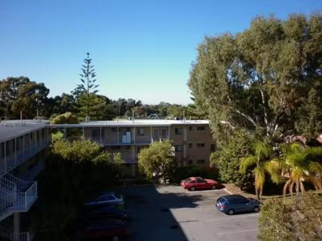Just in! 2 BR 28/1 3 Rupert Street, Maylands, WA 6051
