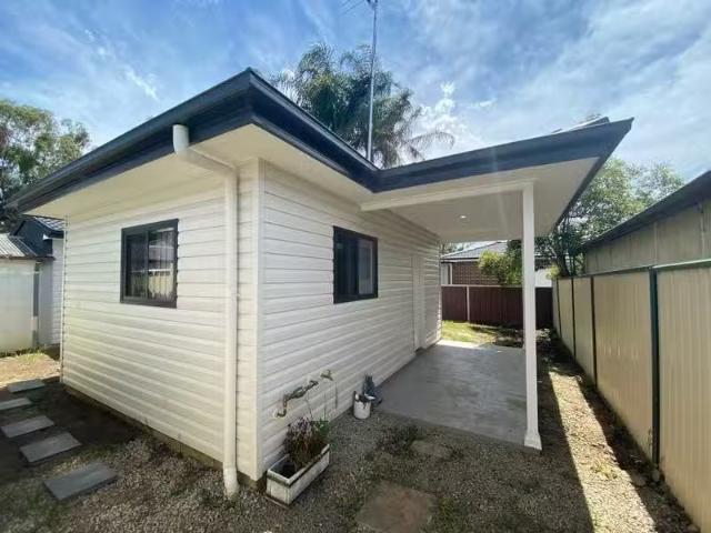 Rental! 2 BR 29a Tobruk Street, NORTH ST MARYS House for rent.