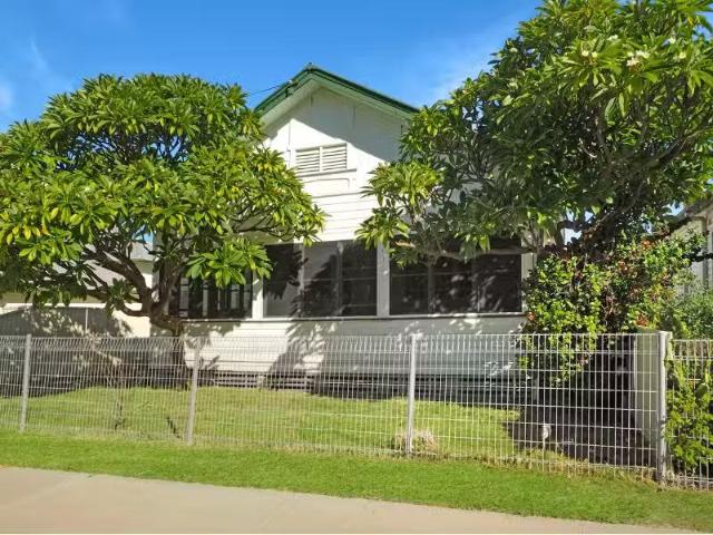 Cozy 2 BR 30 Alice Street, Moree House for rent Listed by Mar.