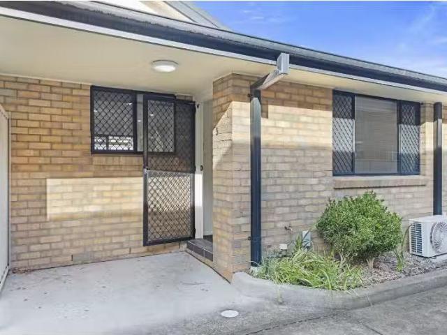 For Rent! 2 BR 3/304 Maitland Road, CESSNOCK Apartment for ren.