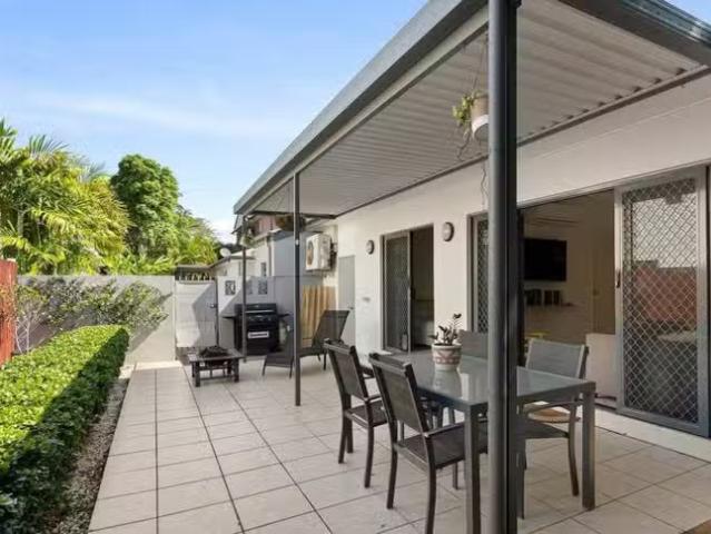 Deal! 2 BR 3/49 Bilyana Street, BALMORAL, QLD 4171 Unit for.