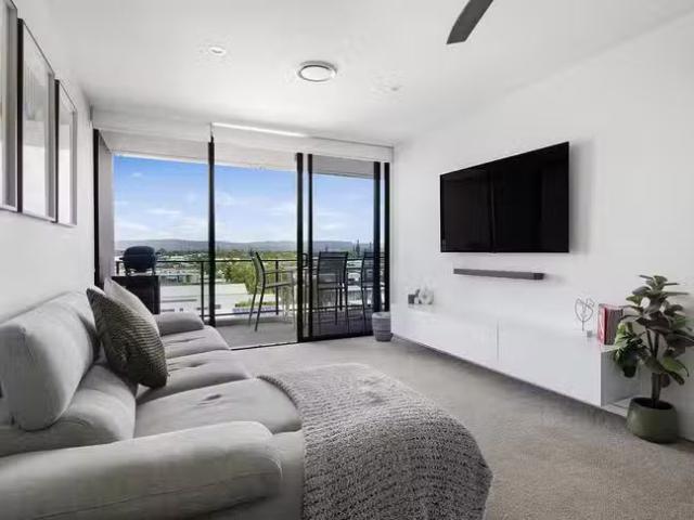 Nice 2 BR 34/1 Bondi Avenue, Mermaid Beach, QLD 4218