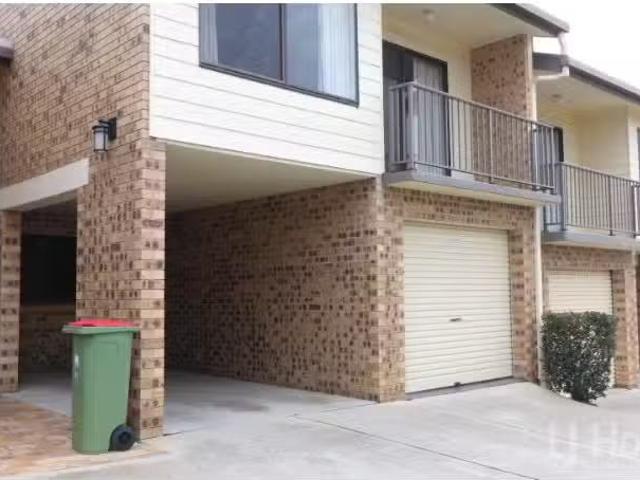 New 2 BR 4/14 Hakea Street, Queanbeyan Townhouse for rent Lis.