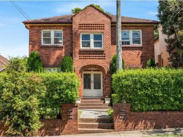 Unique 2 BR 4/12 Vista Street, Mosman Apartment for rent List.