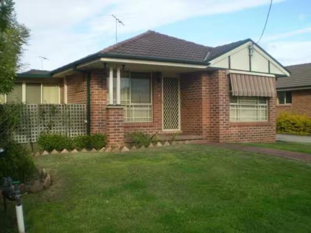 Deal! 2 BR 4/5 Boundary Street, SINGLETON Apartment for rent.