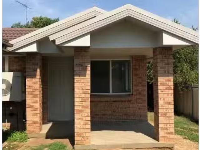 For Rent! 2 BR 45a Sackville Street, INGLEBURN Apartment for r.