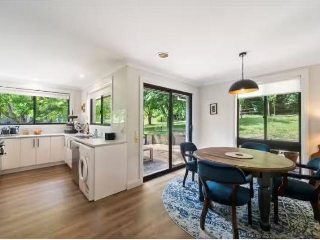 Charming 2 BR 48a Hurlingham Avenue, BURRADOO House for rent.