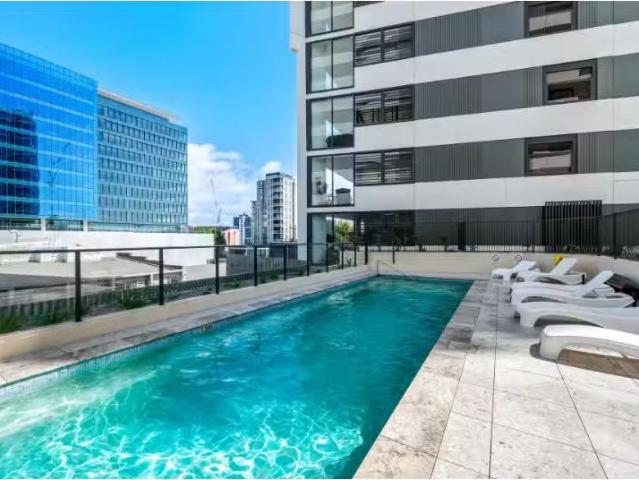 Cozy 2 BR 507/15 National Park Street, Newcastle West Apartmen.