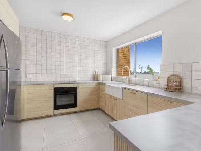 Charming 2 BR 5/16 Little Street, ALBION, QLD 4010 Unit for.