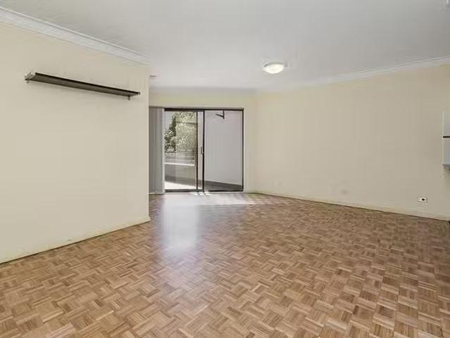 Charming 2 BR 5/5 Delmar Parade, Dee Why, NSW 2099