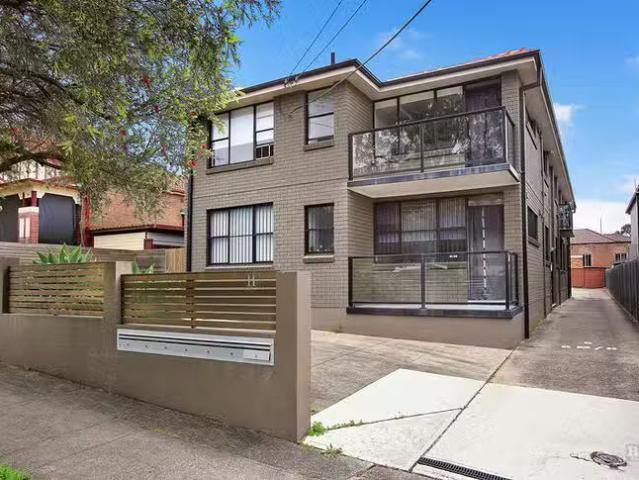 For Rent! 2 BR 6/11 Fernhill Street, Hurlstone Park, NSW 2193