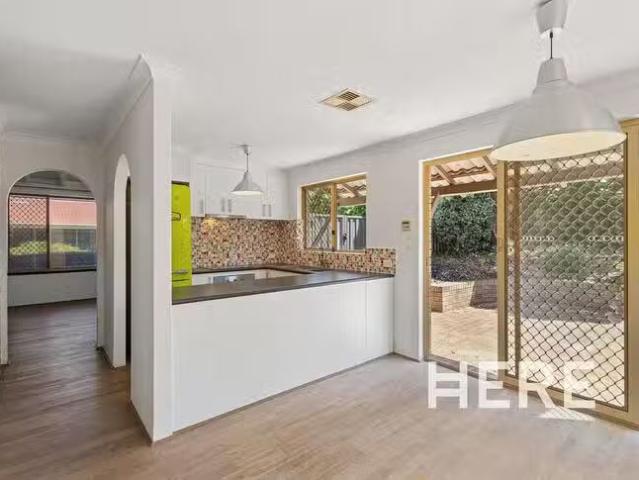 Cheap 2 BR 6/11 Fletcher Street, Yokine, WA 6060