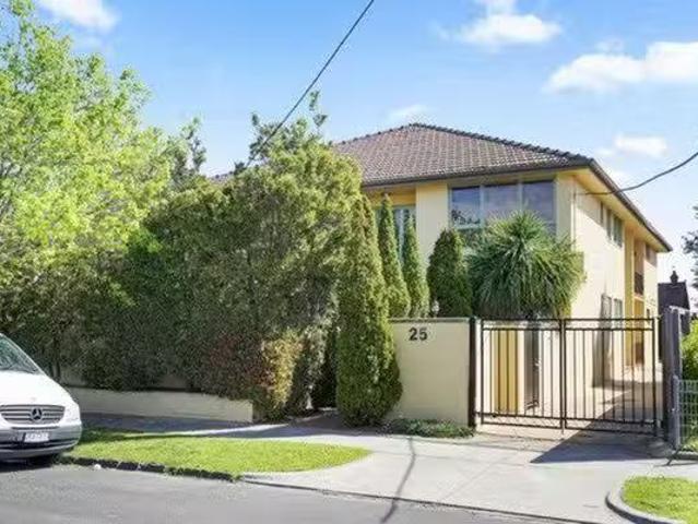 New 2 BR 6/25 Shepparson Avenue, Carnegie Vic 3163 Apartment.