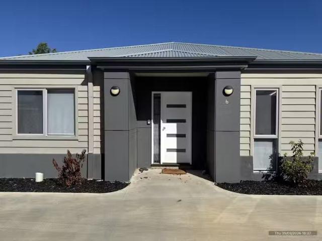Unique 2 BR 6/27 29 Wood Street, Gol Gol Apartment for rent L.