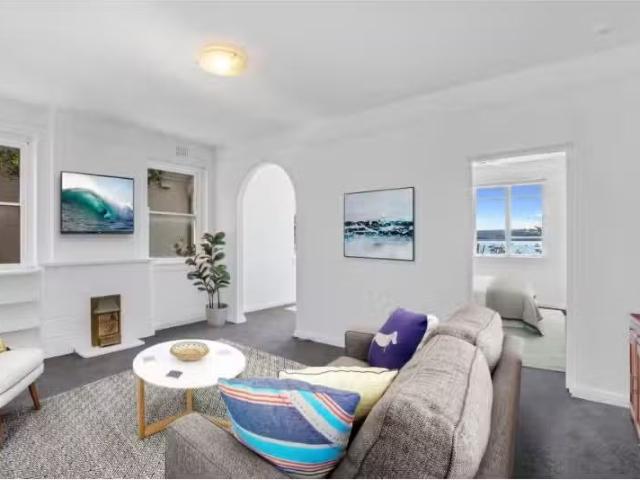For Rent! 2 BR 6/6 Stafford Street, Double Bay Apartment for r.