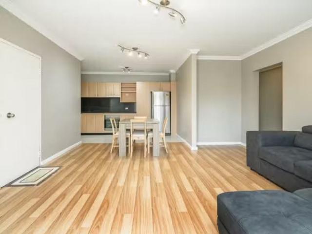 Rental! 2 BR 6/88 Royal Street, EAST PERTH House for rent Lis.