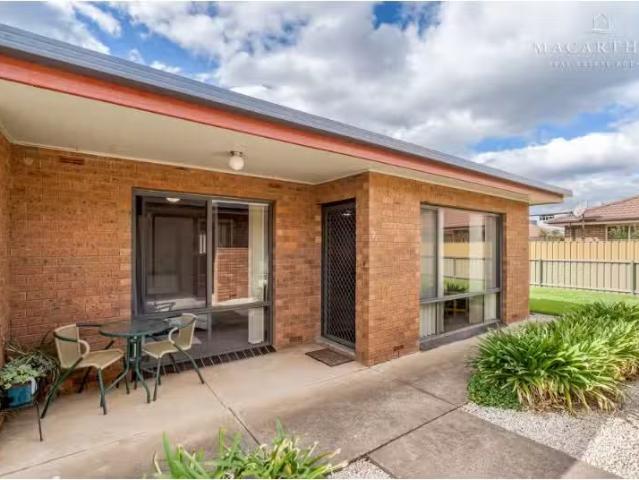 Cozy 2 BR 7/76 Travers Street, Wagga Wagga House for rent Lis.