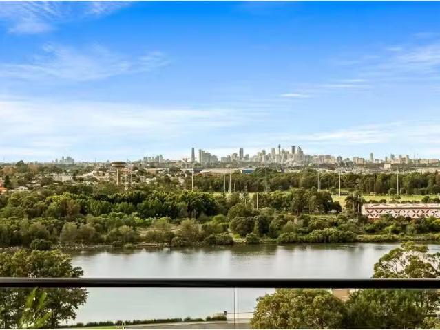 Unique 2 BR 809/26 Levey Street, Wolli Creek Apartment for ren.