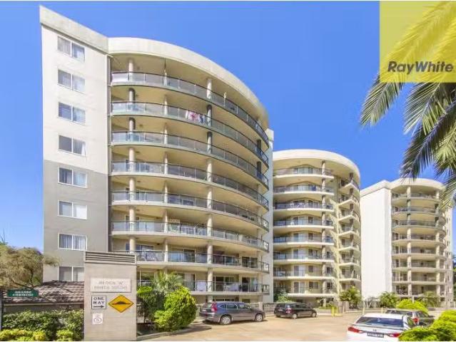 Unique 2 BR 809/91A Bridge Road, WESTMEAD Apartment for rent.