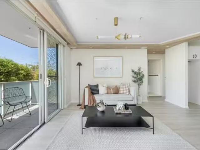 Nice 2 BR 8/11 Soldiers Avenue, Freshwater Apartment for rent.