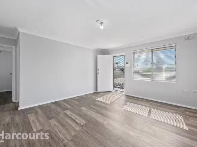 Unique 2 BR 8/226 Shellharbour Road, WARILLA, NSW 2528 Unit.
