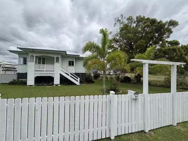 Cozy 2 BR 84 Cheapside Street, Maryborough, QLD 4650