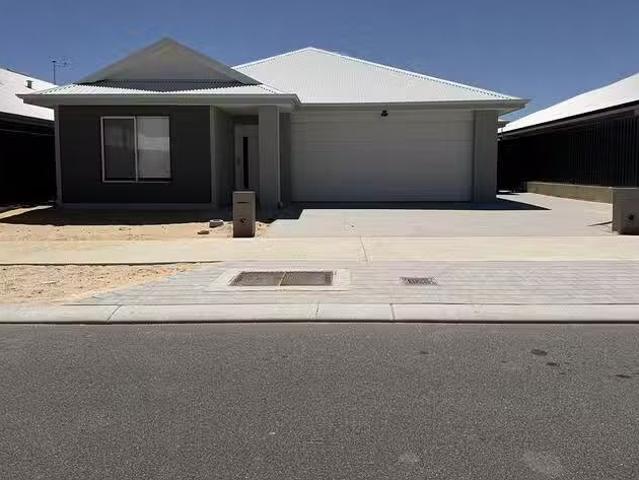 Nice 2 BR 8A Lighthouse Grove, Madora Bay, WA 6210