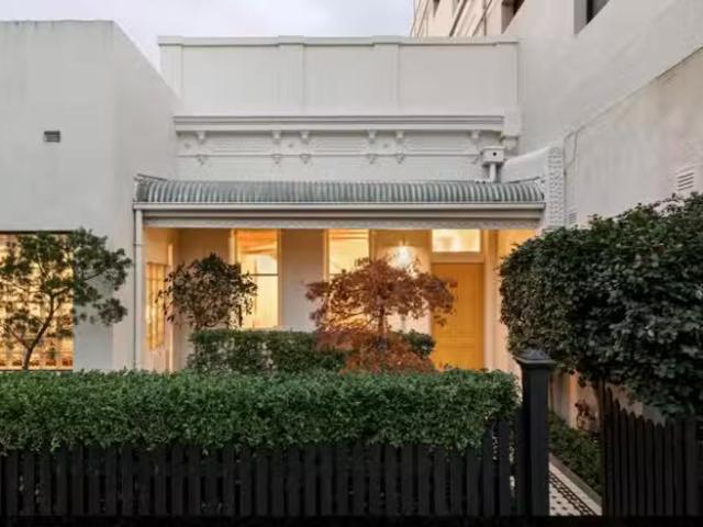 Rental! 2 BR 997 Rathdowne Street, Carlton North, VIC 3054