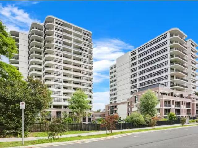 Deal! 2 BR A110/8 & 18 Garthowen Crescent, Castle Hill Apartme.