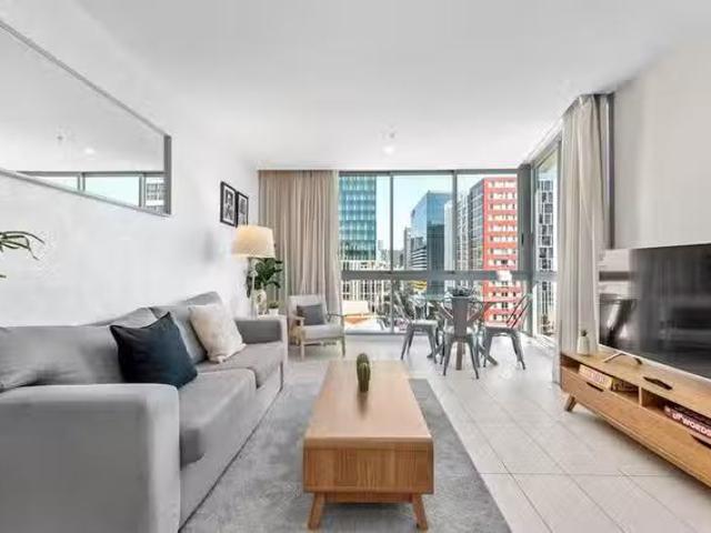 Deal! 2 BR Ann Street