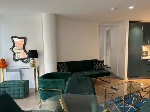 Charming 2 BR Dale Street