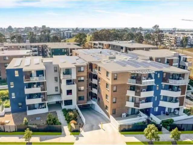 Cheap 2 BR G09/9C Terry Road, Rouse Hill Apartment for rent L.