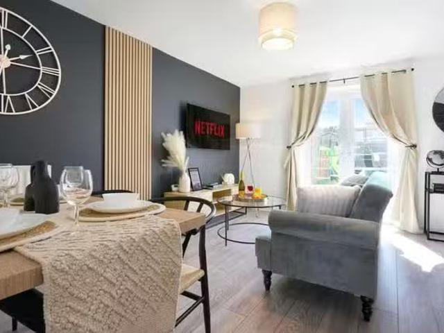Charming 2 BR Linden Road