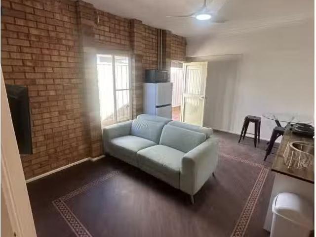 For Rent! 2 BR Roe street, MAYFIELD Apartment for rent Listed.
