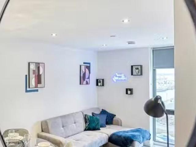 New 2 BR Waterloo Road