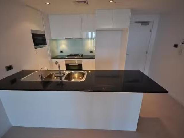 Nice 2 BR Terrace Road, East Perth, WA 6004
