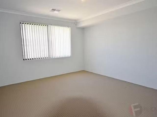 For Rent! 2 Equinox Avenue, Eglinton, WA 6034