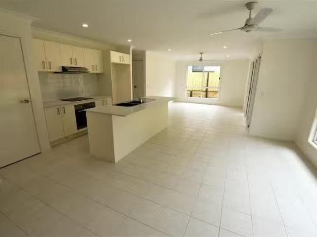 Deal! 2 Koro Street, Russell Island, QLD 4184