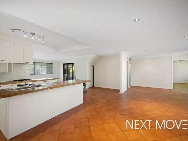 For Rent! 2 O'hara Street, Beaconsfield, WA 6162