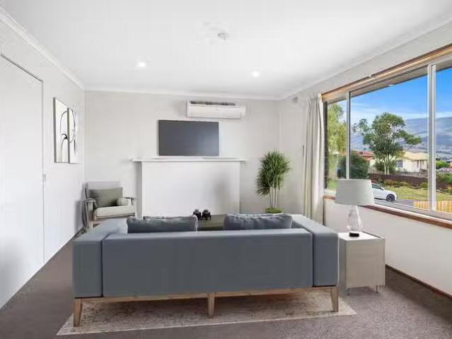 For Rent! 2 Long Court, Herdsmans Cove, TAS 7030