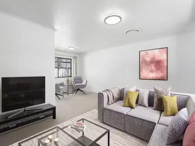 Deal! 2 Moselle Place, Carseldine, QLD 4034
